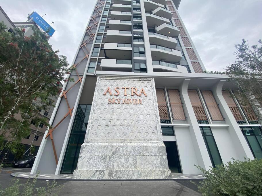 New & Cozy 2 Bedroom @ The Astra Sky River Чиангмай Екстериор снимка
