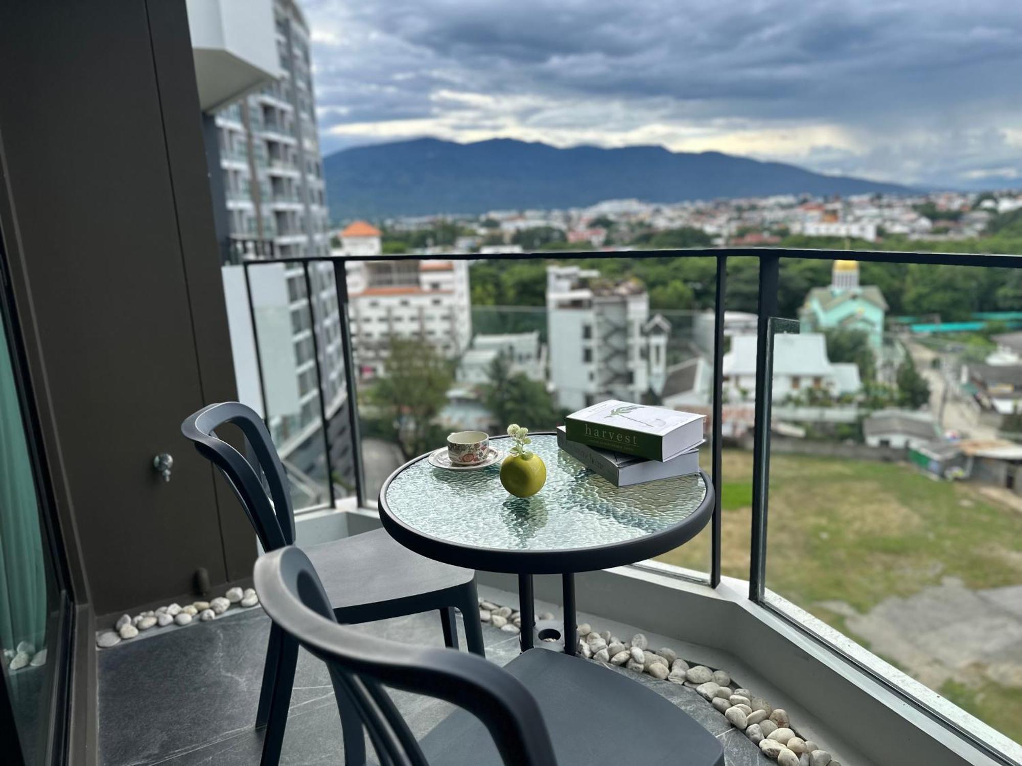 New & Cozy 2 Bedroom @ The Astra Sky River Чиангмай Екстериор снимка